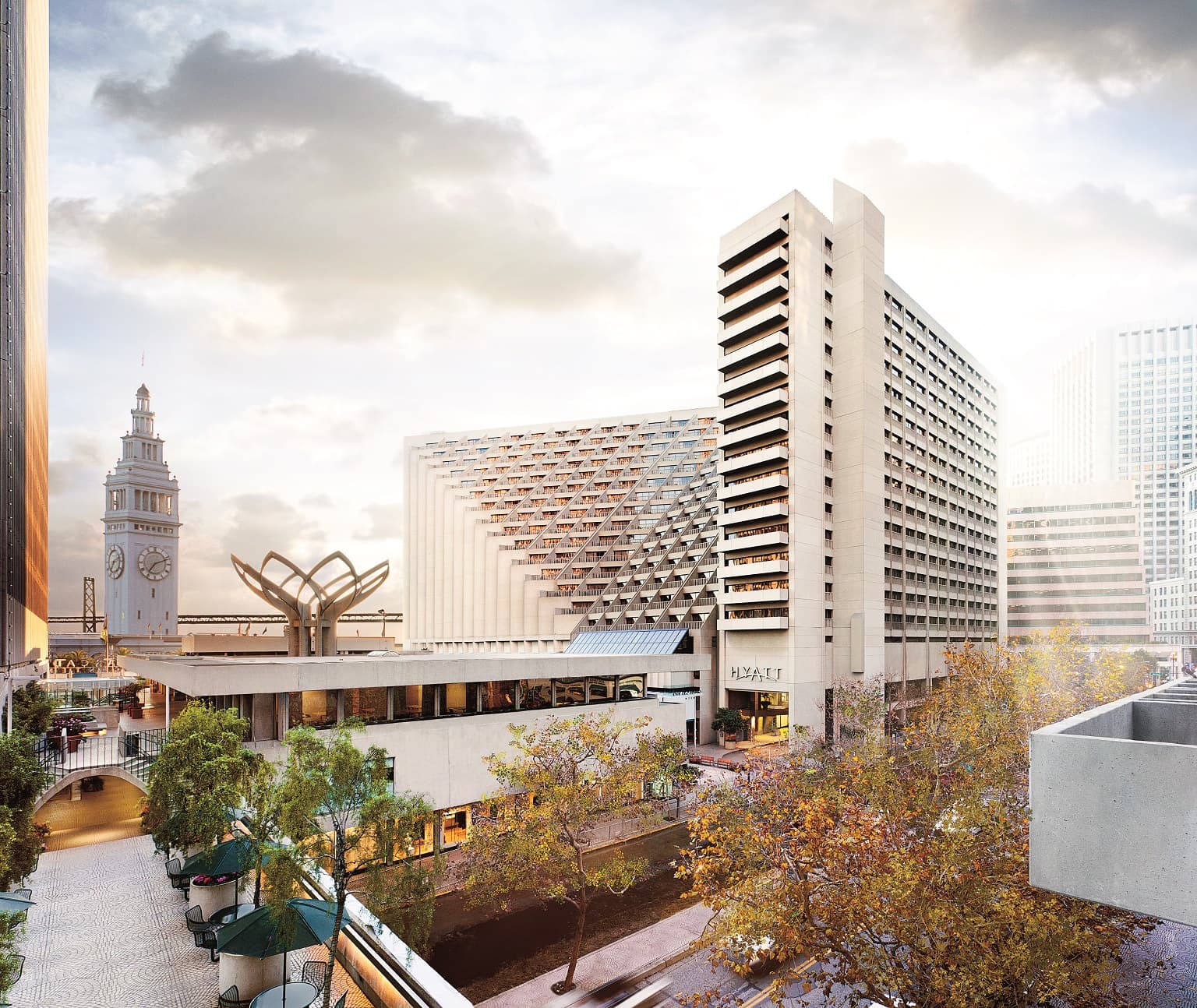 Exterior view of Hyatt Regency Embarcadero
